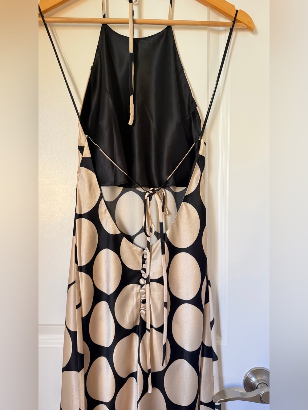 Reformation Jeany Silk Dress In Full Moon Dot, NEW WITHOUT TAGS, NEVER WORN. - Picture 12 of 14